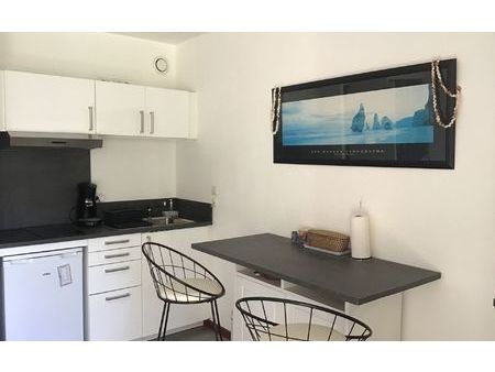 location appartement  23 m² t-1 à saint-mandrier-sur-mer  590 €