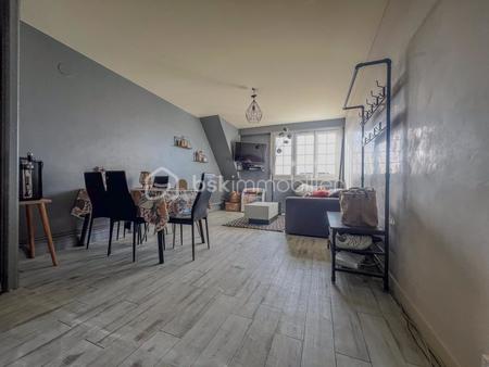 vente appartement 3 pièces à auray centre ville historique (56400) : à vendre 3 pièces / 5