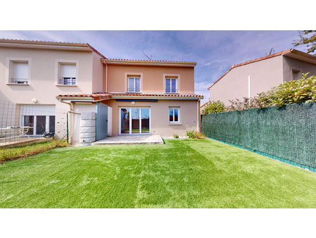 maison duplex de type 4 avec jardin et garage