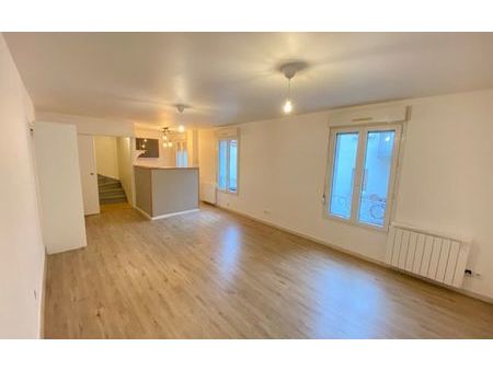 location appartement  m² t-3 à reims  775 €