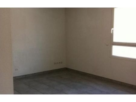 location appartement 2 pièces 42 m² perpignan (66000)