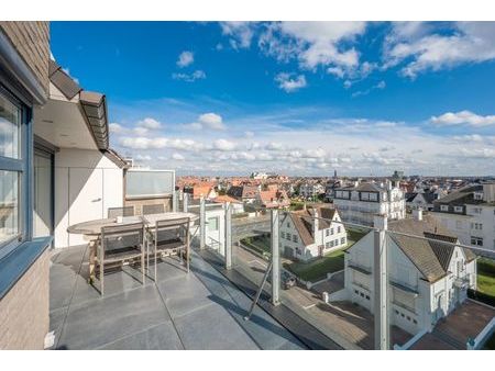 magnifique duplex avec 2 terrasses très ensoleillées et des