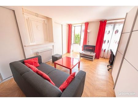 t2 meublé   51 m². centre le puy