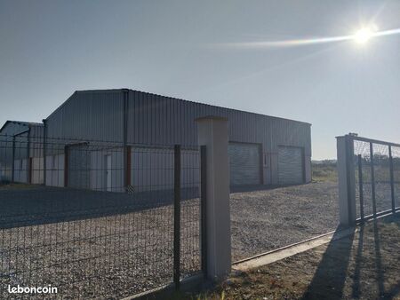 location hangar surface utile 350m2 avec 380v triphasé