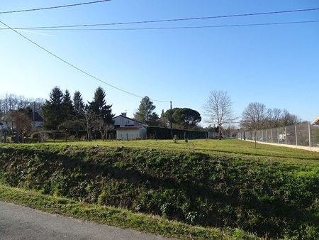 vente terrain 817 m²