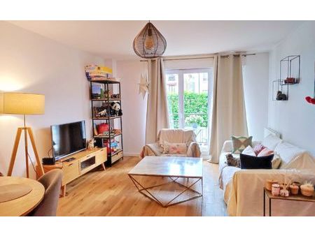 location appartement  64.69 m² t-3 à rosny-sous-bois  1 250 €