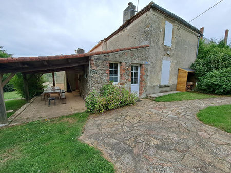 location maison 3 pièces  71.00m²  mouchamps