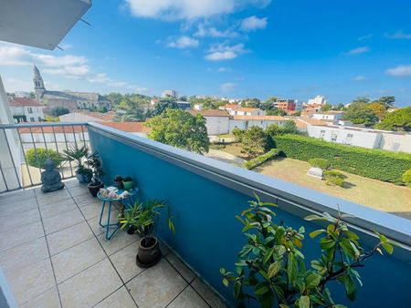 appartement t3  balcon  parking et cave