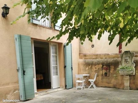 loue t1 meublé   5 mn à pieds du centre ville d'aix-en-provence