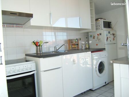 toulouse centre - rue agathoise-t3 de 65 m² - 890 eau et cc