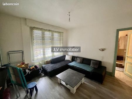 immeuble 3 pièces 258 m²