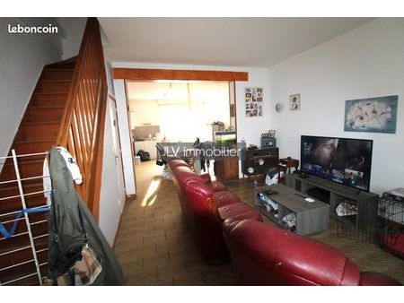 immeuble 10 pièces 328 m²