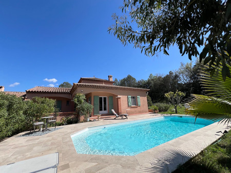 charmante maison provencal avec piscine et double garage