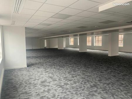 bureaux 2 775 m²