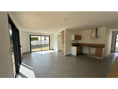 location maison les herbiers  70m² 3 pièces 890€ avec terrasse