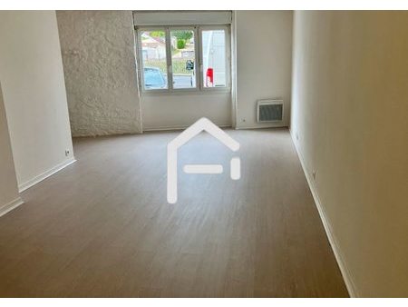 location appartement 1 pièce 38 m²