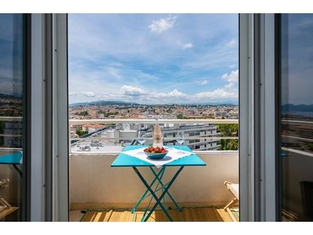 appartement 3 pièces -a louer- balcon vue mer