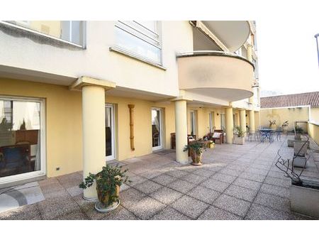 appartement valence m² t-5 à vendre  385 000 €