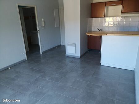 appartement t2 de 38m² avec parking et piscine