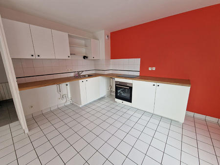 location appartement 3 pièces à brest (29200) : à louer 3 pièces / 64m² brest