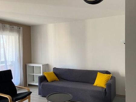 appartement t3 meublé avec balcon et garage