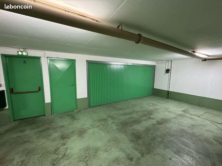 parking double et box 20 m2