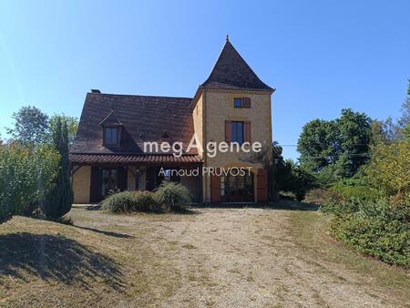 charmante maison avec piscine couverte et studio