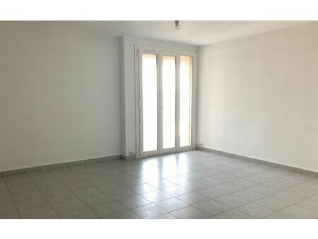 location appartement  m² t-4 à manosque  850 €