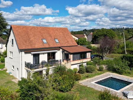 gourdon - maison de charme avec jardin arboré  piscine et vue proche commerces