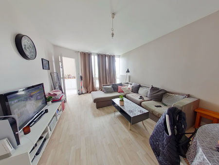 appartement t2  res ste catherine châtellerault à découvrir !