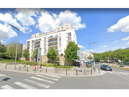 appartement 2 pièces avec jardin et parking