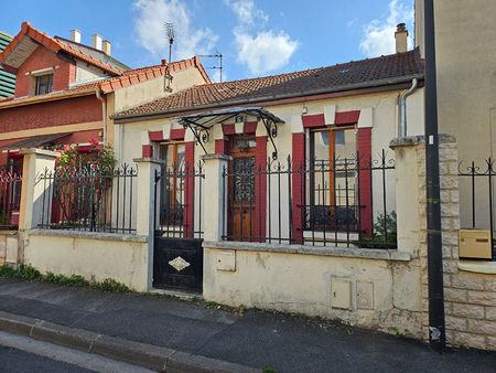 séduisante maison de ville à ivry-sur-seine ? opportunité rare !