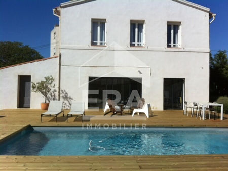 a louer à marseille 13008 maison meublée avec piscine quartier vielle chapelle