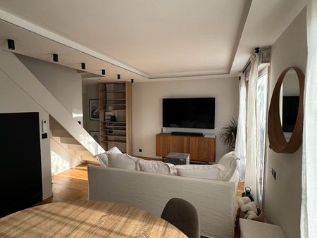 nouveauté : duplex lumineux avec des prestations haut de gamme au cœur d’ozoir-la-ferrière