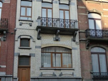 magnifique duplex deux chambres avec jardin proche des co...