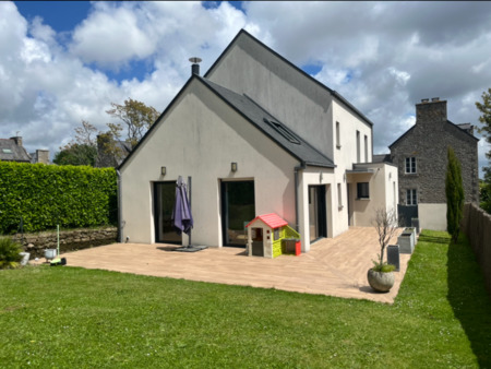 vente maison à dinan (22100) : à vendre / 190m² dinan