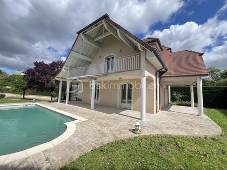 maison d'architecte à vendre dans le quartier centre ville-clos saint sauveur