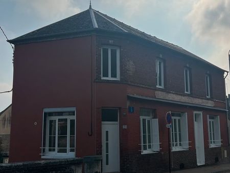 superbe maison neuve proche de la forêt dans rue en sens unique avec 4 chambres et 4 salle