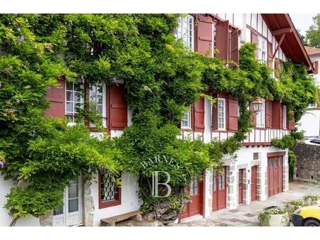 ciboure  magnifique appartement avec terrasse et jardin