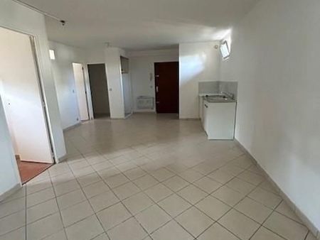 appartement f3 à louer - 3 pièces - 52 25 m2 - coulommiers - 77 - ile-de-france