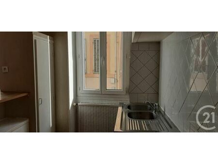 appartement t3 à louer - 3 pièces - 49 99 m2 - marseille - 13005 - provence-alpes-cote-d-a