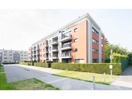 elisa park halle: un bel appartement avec grande terrasse  s