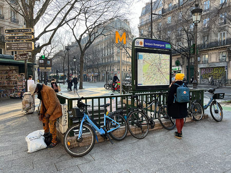 paris 10éme  appartement 2 pièces  42m2