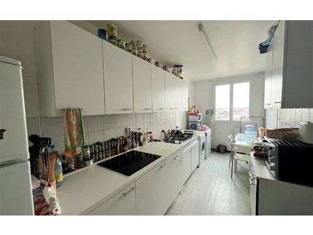 appartement compiègne 111.7 m² t-6 à vendre  140 000 €