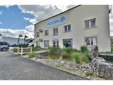 commerce à vendre fauillet 1214m2 885 000€