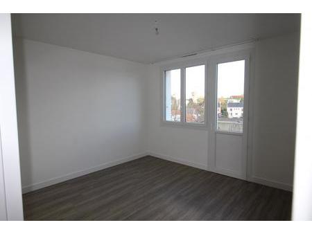 location appartement 2 pièces à saint-herblain preux - crémetterie (44800) : à louer 2 piè