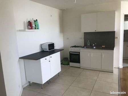 location appartement t2 - bain de bretagne