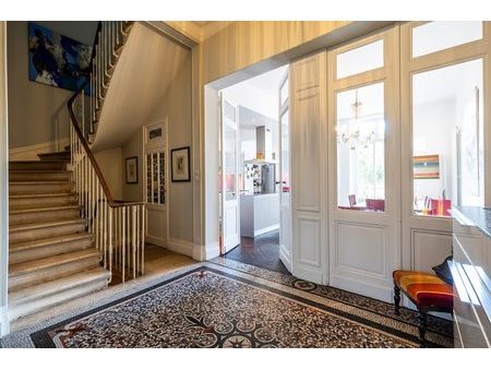 vente maison 8 pièces 230 m²