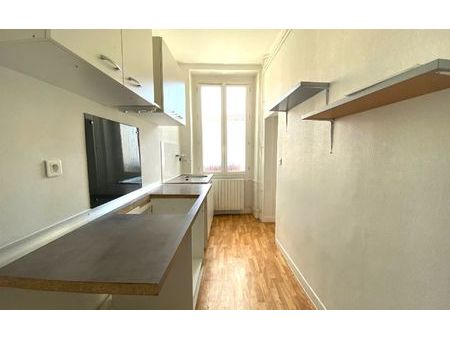 location appartement  55.65 m² t-2 à linas  770 €