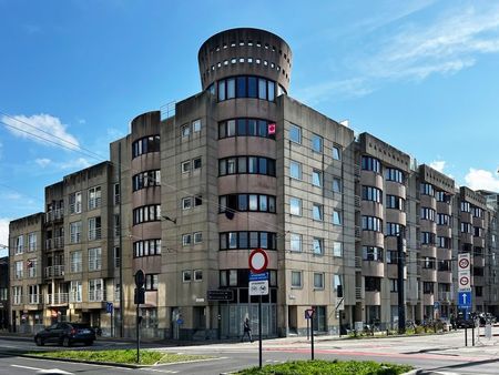 2 slaapkamer appartement op topligging aan coupure!